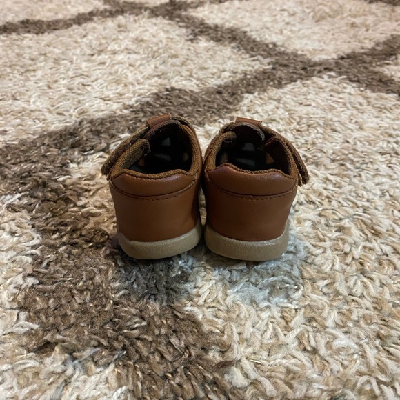 Closed Toe Sandals - Picture 4 of 8